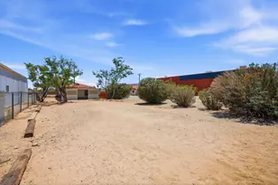 6757 Adobe Rd, 29 Palms, CA 92277 - Photo 15