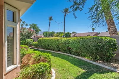 37648 Breeze Way, Palm Desert, CA 92211 - Photo 5