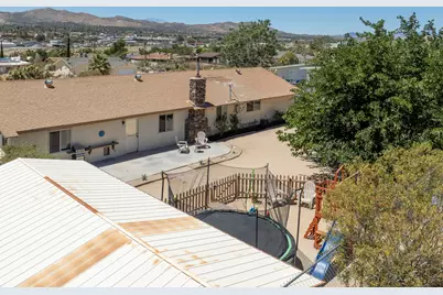 57530 Warren Way, Yucca Valley, CA 92284 - Photo 45
