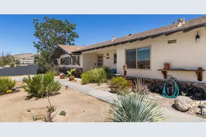 57530 Warren Way, Yucca Valley, CA 92284 - Photo 3