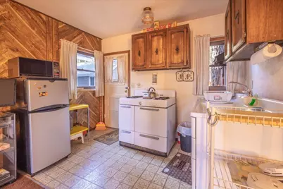 520 W Aeroplane Boulevard, Big Bear City, CA 92314 - Photo 9