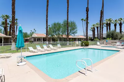 35918 Paseo Circulo E, Cathedral City, CA 92234 - Photo 19