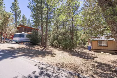 810 Vista Avenue, Sugarloaf, CA 92386 - Photo 7