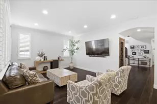 23505 Gentian Ct, Valencia, CA 91354 - Photo 11
