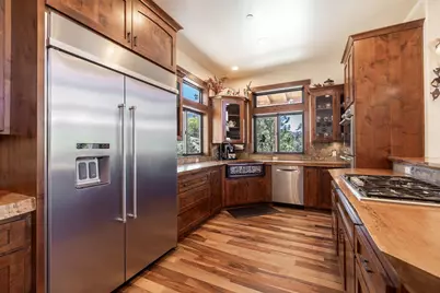 32311 Rim Of The World Drive, Fawnskin, CA 92333 - Photo 17
