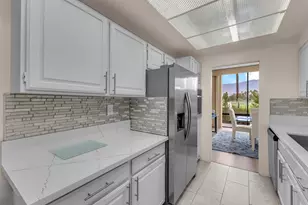 910 Island Dr, Rancho Mirage, CA 92270 - Photo 21