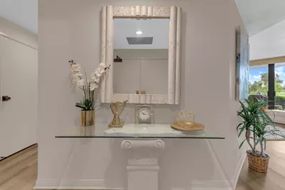 910 Island Drive #112, Rancho Mirage, CA 92270 - Photo 5