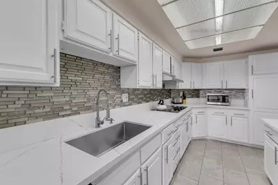 910 Island Drive #112, Rancho Mirage, CA 92270 - Photo 15