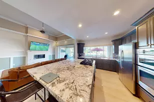 30 Lakeshore Dr, Rancho Mirage, CA 92270 - Photo 11