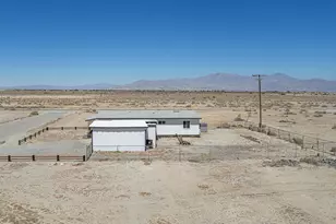 786 Molokai Ave, Thermal, CA 92274 - Photo 3