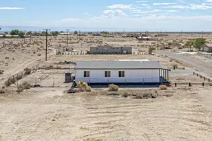 786 Molokai Ave, Thermal, CA 92274 - Photo 5