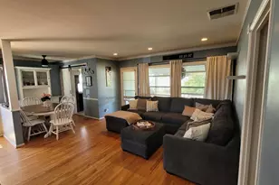 13821 Mulberry Dr, Whittier, CA 90605 - Photo 3