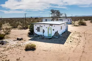 61186 Sespe St, Landers, CA 92285 - Photo 3