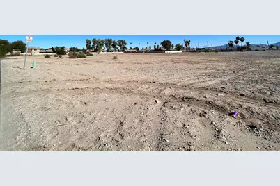 1367 E Hobsonway, Blythe, CA 92225 - Photo 3