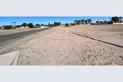 1367 E Hobsonway, Blythe, CA 92225 - Photo 9