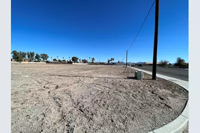 1367 E Hobsonway, Blythe, CA 92225 - Photo 1