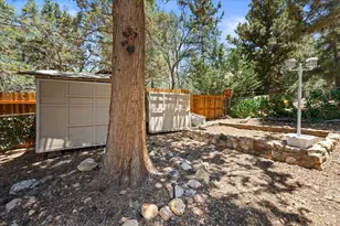 819 Holmes Ln, Sugarloaf, CA 92386 - Photo 41