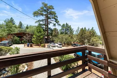 819 Holmes Lane, Sugarloaf, CA 92386 - Photo 29