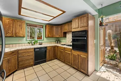 819 Holmes Lane, Sugarloaf, CA 92386 - Photo 13