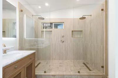 76 Sutton Place S, Palm Desert, CA 92211 - Photo 23