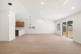 76 Sutton Pl S, Palm Desert, CA 92211 - Photo 15