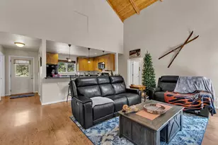 25100 Rim Rock Rd, Idyllwild, CA 92549 - Photo 17