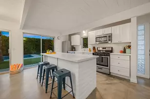 483 E Francis Dr, Palm Springs, CA 92262 - Photo 9