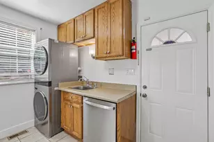 4844 Daisy St, Oakland, CA 94619 - Photo 9