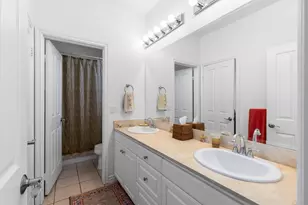 240 Paseo Vista Cir, Palm Desert, CA 92260 - Photo 35