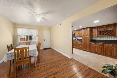 16465 Green Tree Boulevard #18, Victorville, CA 92395 - Photo 9