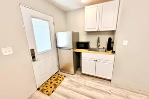 72425 Cactus Dr, 29 Palms, CA 92277 - Photo 5