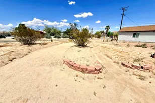 72425 Cactus Dr, 29 Palms, CA 92277 - Photo 15