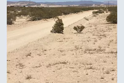 66055 Mars Drive, Joshua Tree, CA 92252 - Photo 9