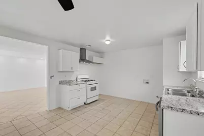 66900 Granada Avenue, Desert Hot Springs, CA 92240 - Photo 11