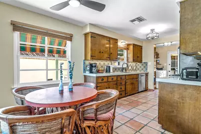 216 E Palo Verde Avenue, Palm Springs, CA 92264 - Photo 13