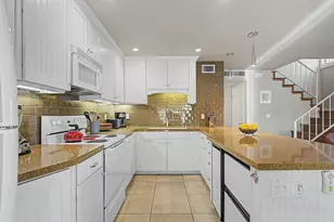 45421 Lupine Ln, Palm Desert, CA 92260 - Photo 13