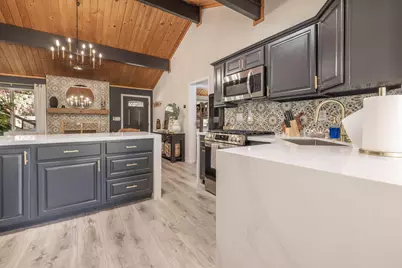 1126 Crags Lane, Fawnskin, CA 92333 - Photo 11