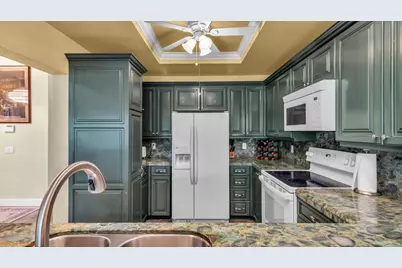 41444 Woodhaven Drive E, Palm Desert, CA 92211 - Photo 11