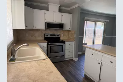 51890 Avenida Villa, La Quinta, CA 92253 - Photo 11