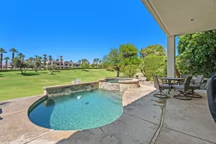 48 Pebble Beach Dr, Rancho Mirage, CA 92270 - Photo 33