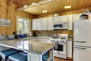 24930 Pine Cove Rd, Idyllwild, CA 92549 - Photo 17