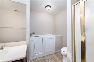 12016 Vista De Cerros Dr, Moreno Valley, CA 92555 - Photo 25