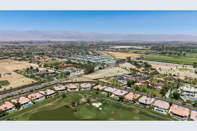 2 Vista Montana Road, La Quinta, CA 92253 - Photo 15