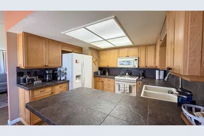 49272 Wayne Street, Indio, CA 92201 - Photo 17