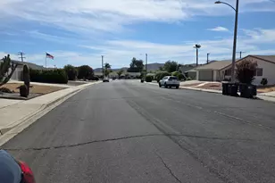 26660 Oakmont Dr, Sun City, CA 92586 - Photo 5