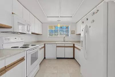 500 S Farrell Drive #J64, Palm Springs, CA 92264 - Photo 27