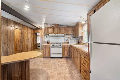 69546 Parkside Drive, Desert Hot Springs, CA 92241 - Photo 11