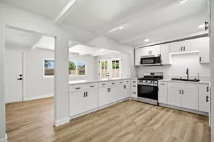 43581 Oasis St, Indio, CA 92201 - Photo 7