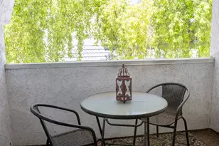 5301 E Waverly Dr, Palm Springs, CA 92264 - Photo 9