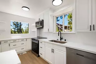 26785 Hopkins Rd, Idyllwild, CA 92549 - Photo 3